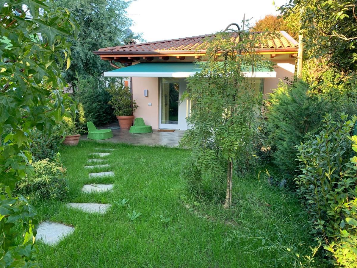 Casabella-Lago Maggiore Lesa Zewnętrze zdjęcie