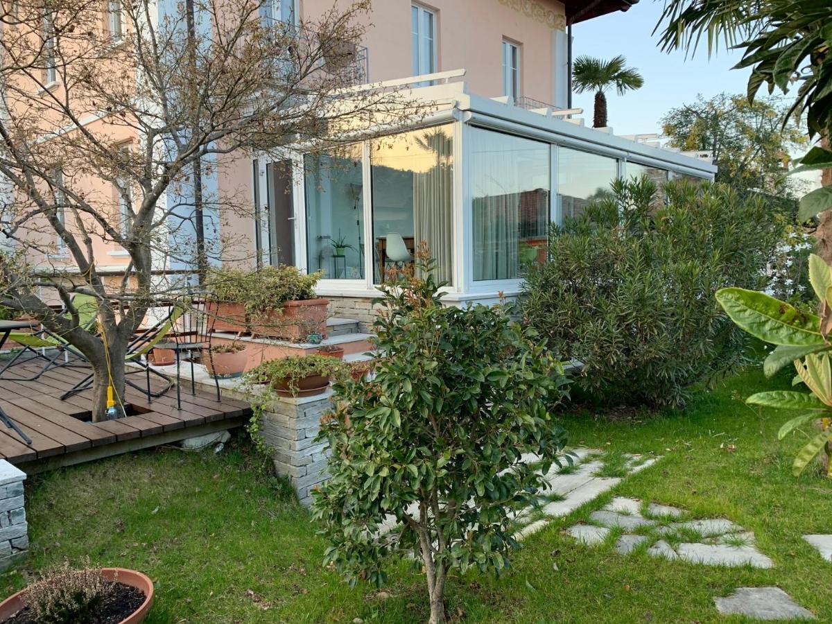 Casabella-Lago Maggiore Lesa Zewnętrze zdjęcie