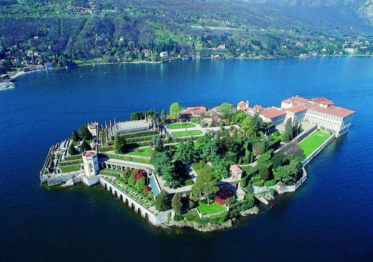 Casabella-Lago Maggiore Lesa Zewnętrze zdjęcie