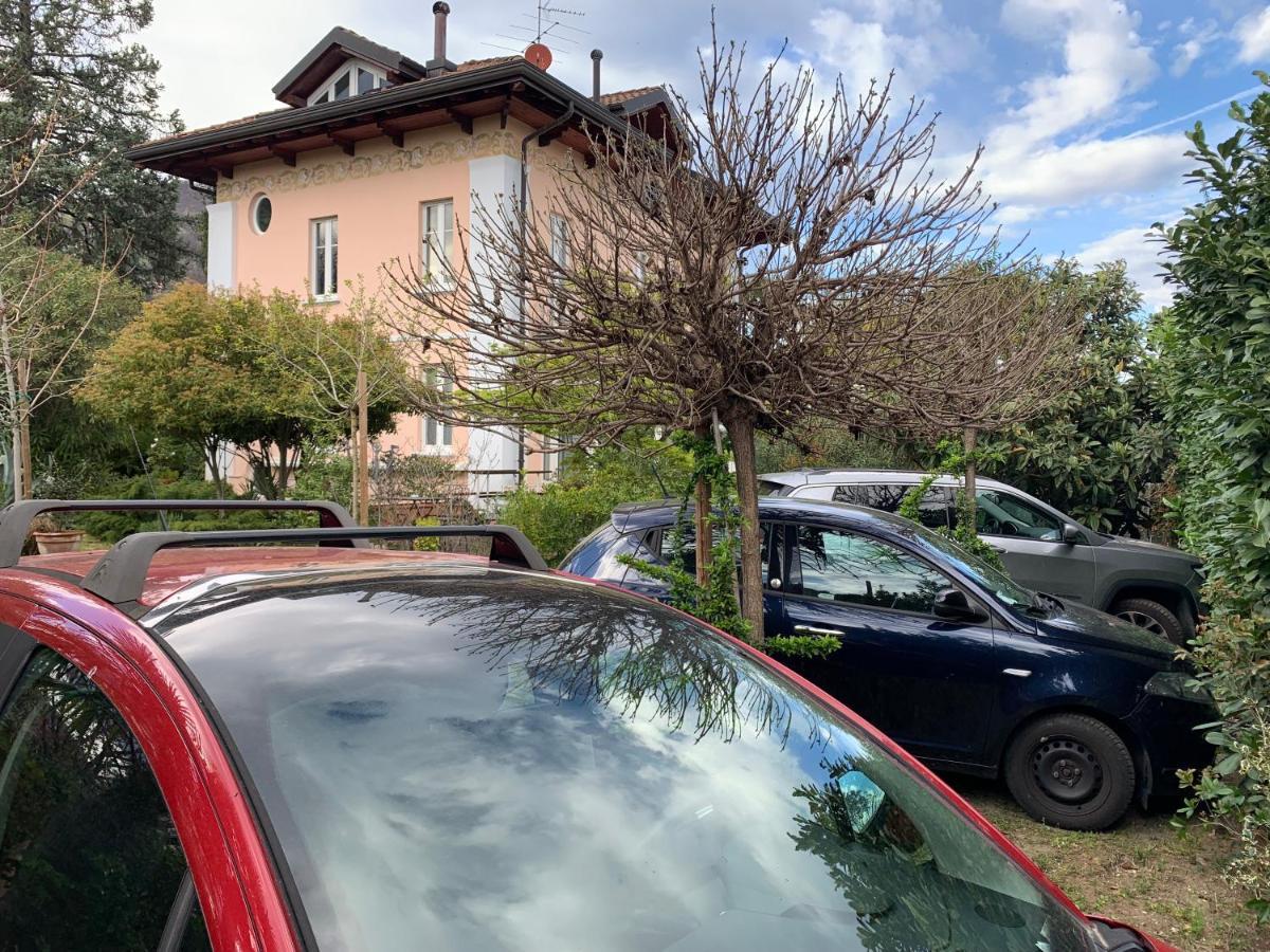 Casabella-Lago Maggiore Lesa Zewnętrze zdjęcie